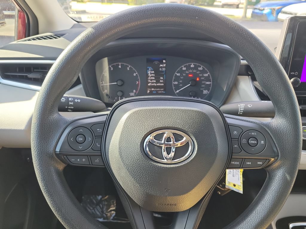 Used 2024 Toyota Corolla LE FWD image 8