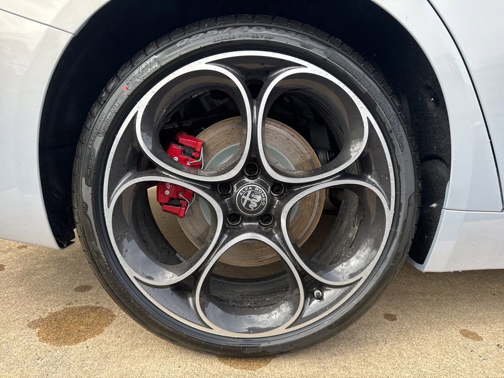 New 2026 Alfa Romeo Giulia AWD image 24