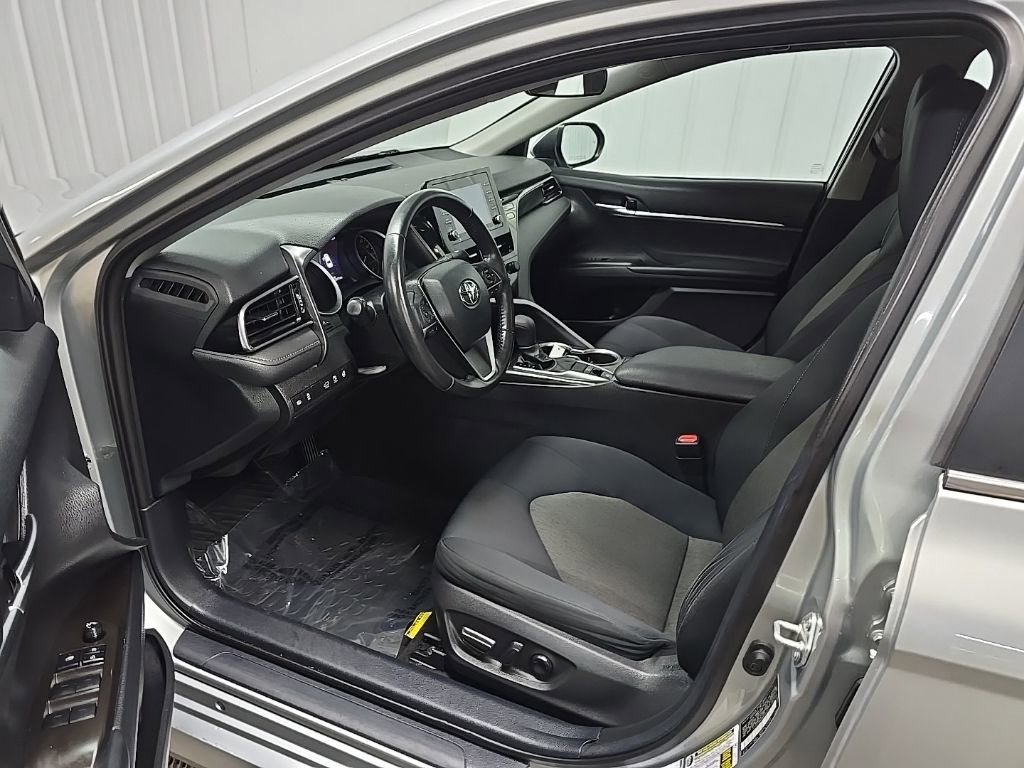 Used 2021 Toyota Camry LE w/ Cold Weather Package image 28