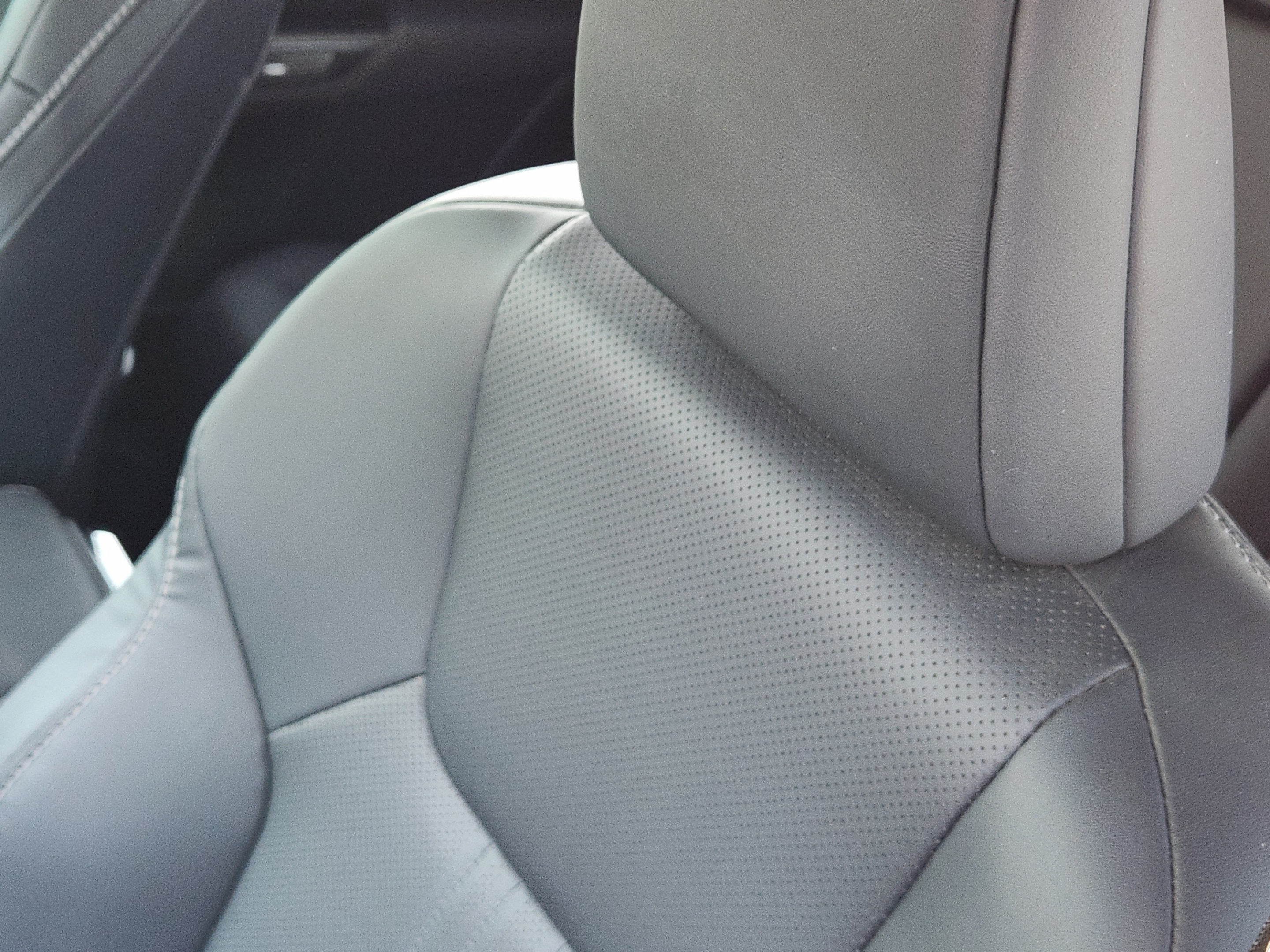 Certified 2025 Lexus NX 250 FWD w/ Cold Area Package image 7