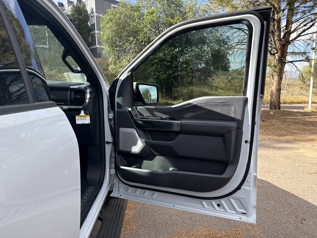 New 2025 Ford F150 Platinum w/ Equipment Group 702A High image 30