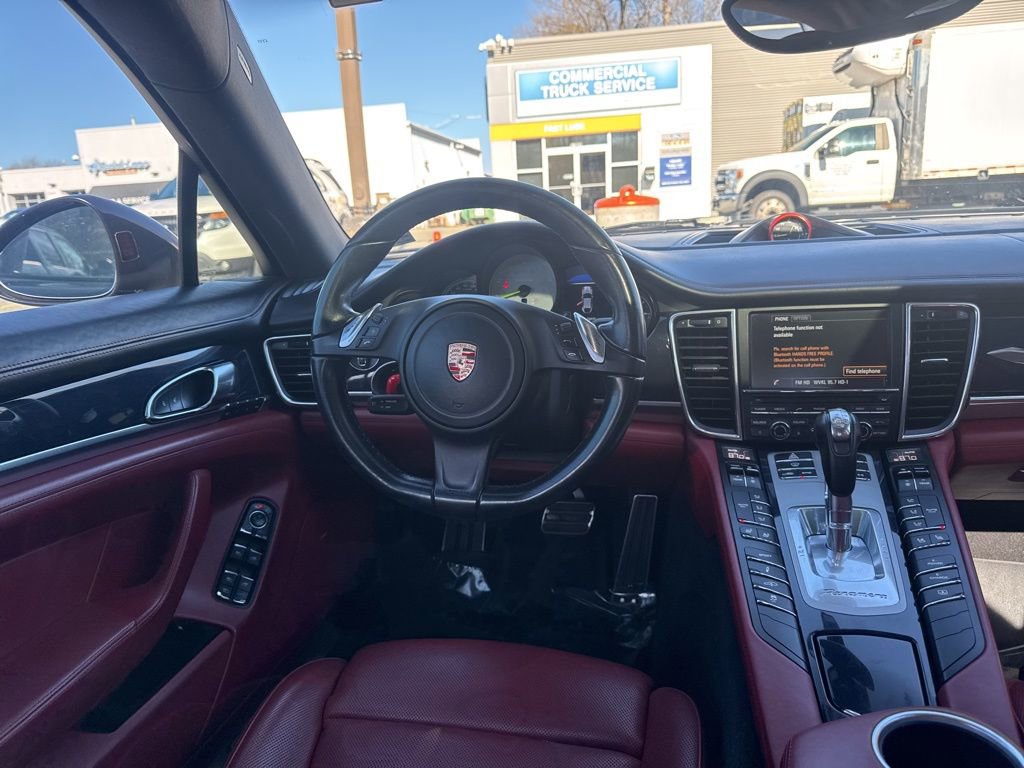 Used 2015 Porsche Panamera S image 32