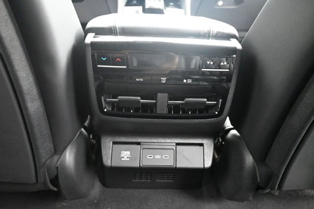 New 2026 Acura MDX w/ Technology Package FWD image 16