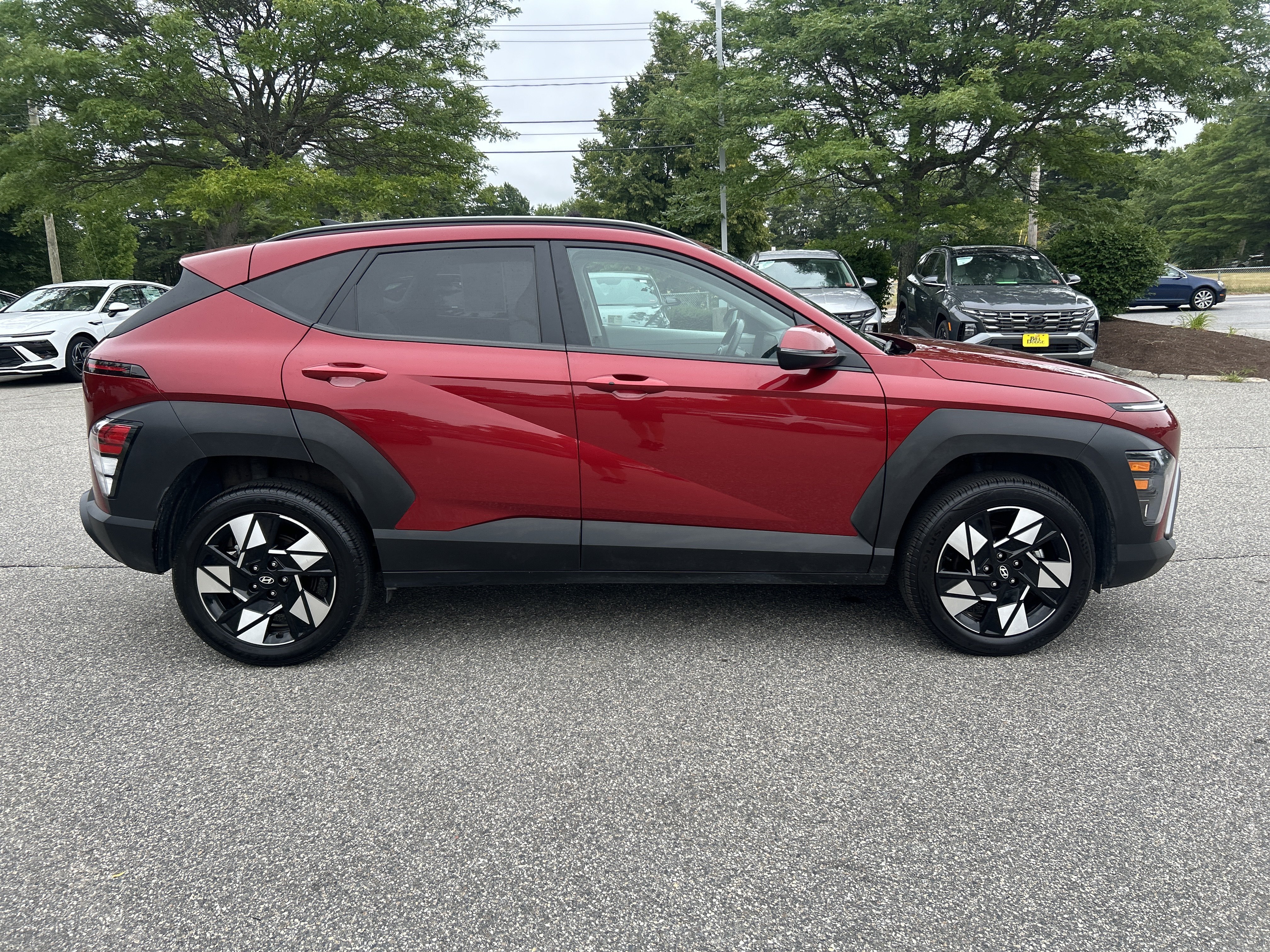 Certified 2025 Hyundai Kona SEL AWD/4WD image 4