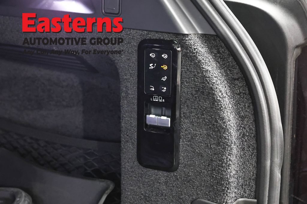 Used 2023 Land Rover Range Rover Autobiography AWD/4WD image 27