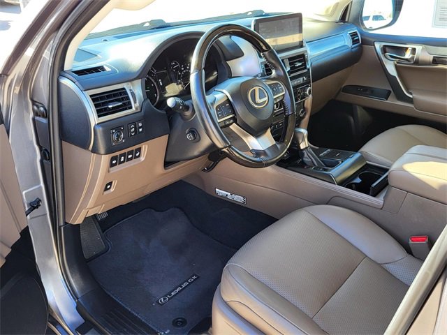 Used 2023 Lexus GX 460 Luxury image 6