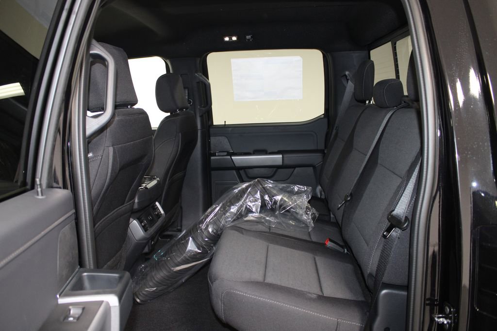 New 2026 Ford F150 XLT w/ Equipment Group 302A MID image 27
