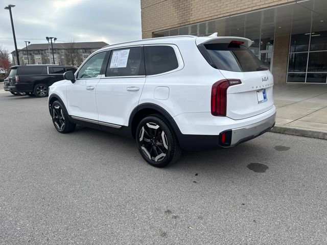 Used 2024 Kia Telluride S w/ S Sunroof Package image 2