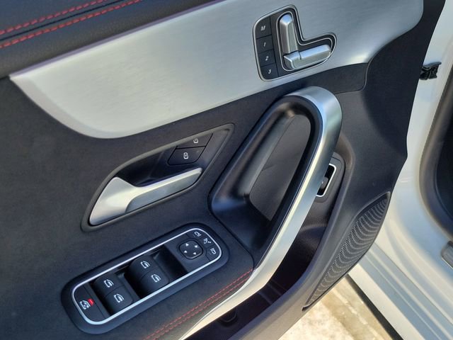 Used 2022 Mercedes-Benz CLA 35 AMG 4MATIC image 8
