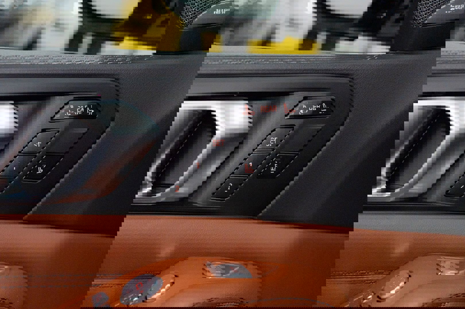 Used 2023 BMW X7 M60i image 18