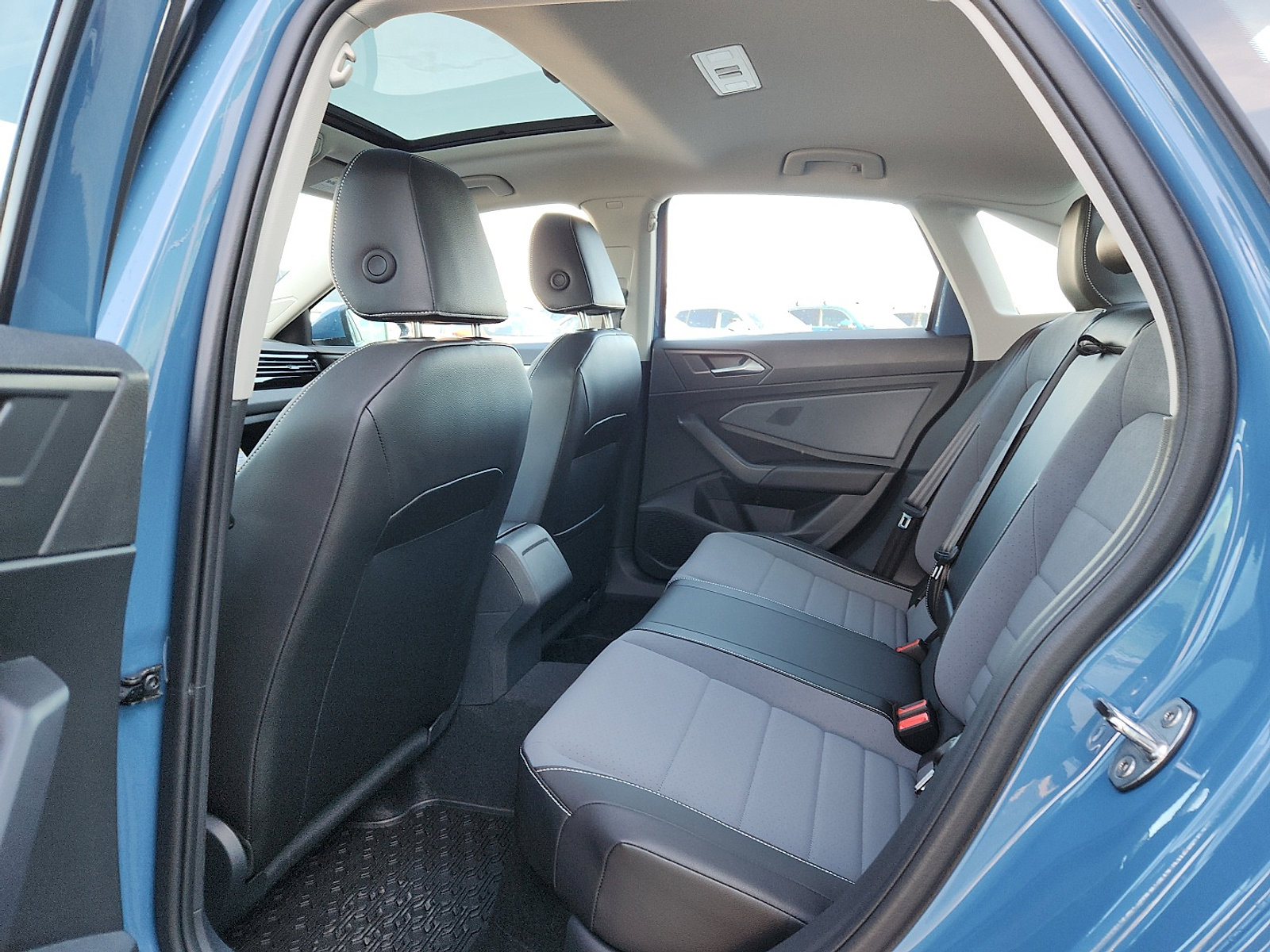 New 2026 Volkswagen Jetta SE image 12