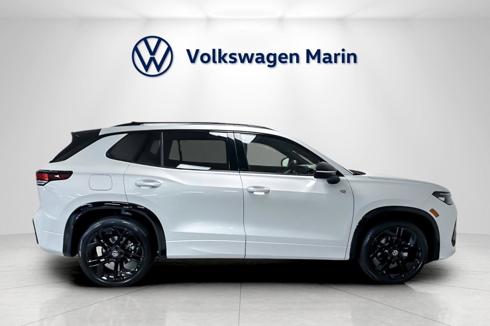 New 2026 Volkswagen Tiguan SE R-Line image 6