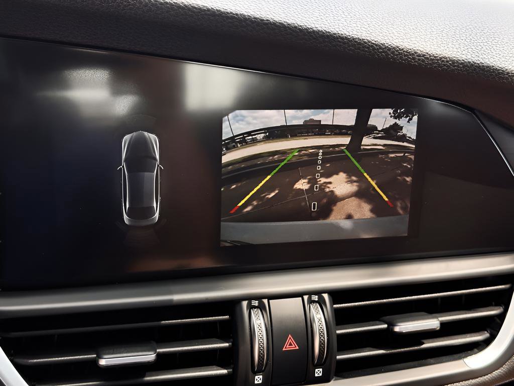 Used 2022 Alfa Romeo Giulia Ti AWD/4WD image 8