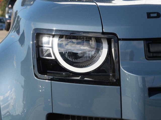 Used 2023 Land Rover Defender 110 S image 9
