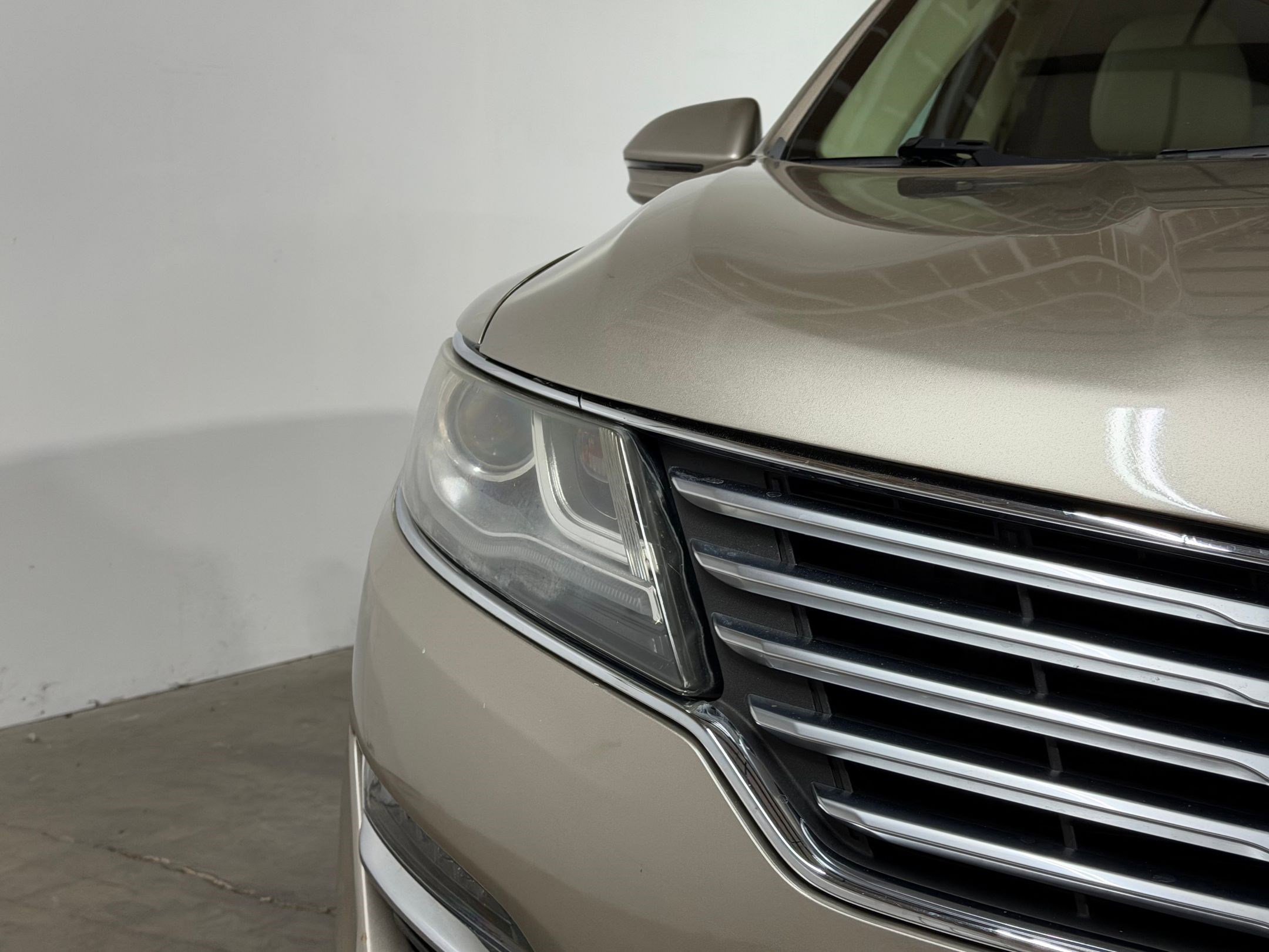 Used 2015 Lincoln MKC FWD w/ Equipment Group 101A Select image 10