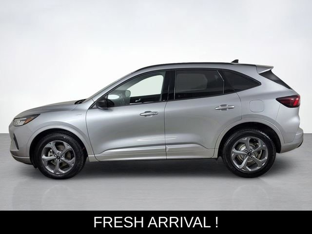 Certified 2023 Ford Escape ST-Line w/ Tech Pack #1 AWD/4WD image 6