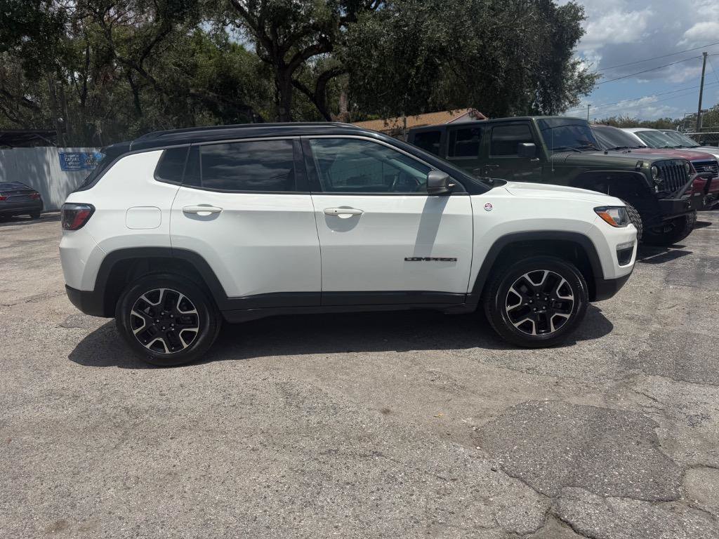 Used 2021 Jeep Compass Trailhawk AWD/4WD image 2