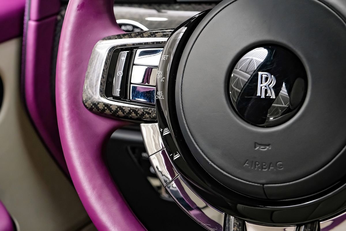 Used 2023 Rolls-Royce Cullinan Black Badge w/ Dark Exterior Package image 15