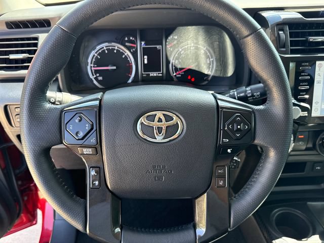Used 2023 Toyota 4Runner TRD Off-Road Premium AWD/4WD image 14