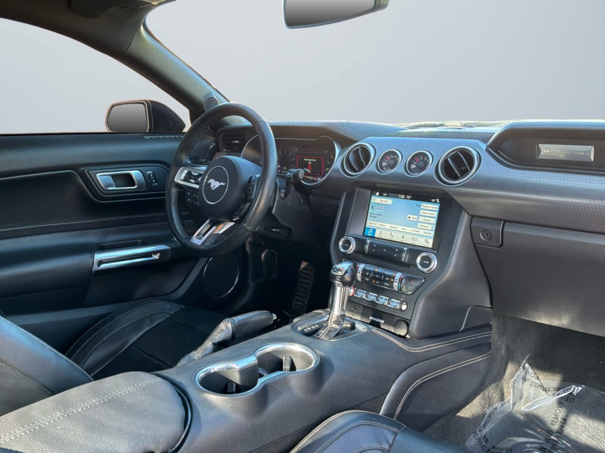 Used 2018 Ford Mustang GT Premium w/ GT Performance Package RWD image 14