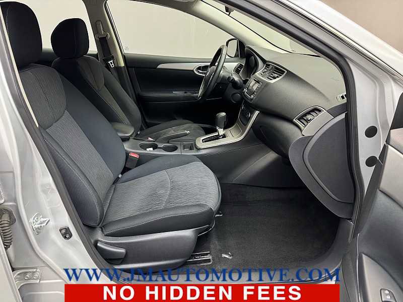 Used 2015 Nissan Sentra SV FWD image 19