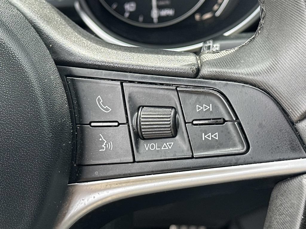 Used 2018 Alfa Romeo Stelvio Sport w/ Quick Order Package 22J Sport AWD/4WD image 24