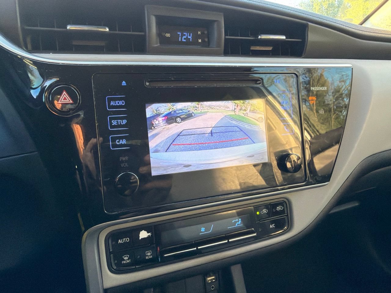 Used 2017 Toyota Corolla L FWD image 8