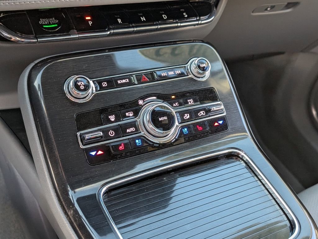 Certified 2022 Lincoln Nautilus Reserve image 23