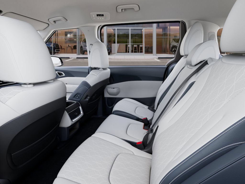 New 2026 Kia Carnival EX FWD image 19
