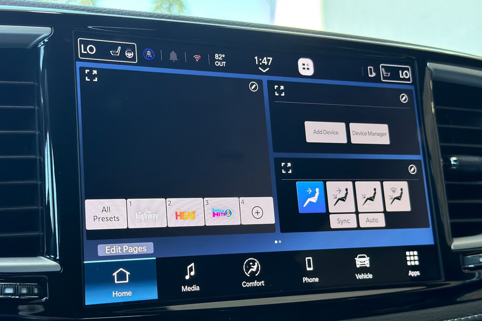 New 2027 Chrysler Pacifica Select FWD image 17