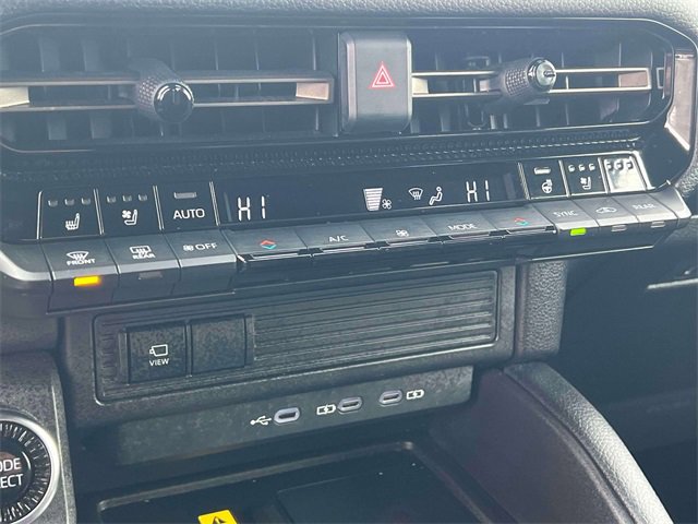 Used 2024 Toyota Land Cruiser image 35