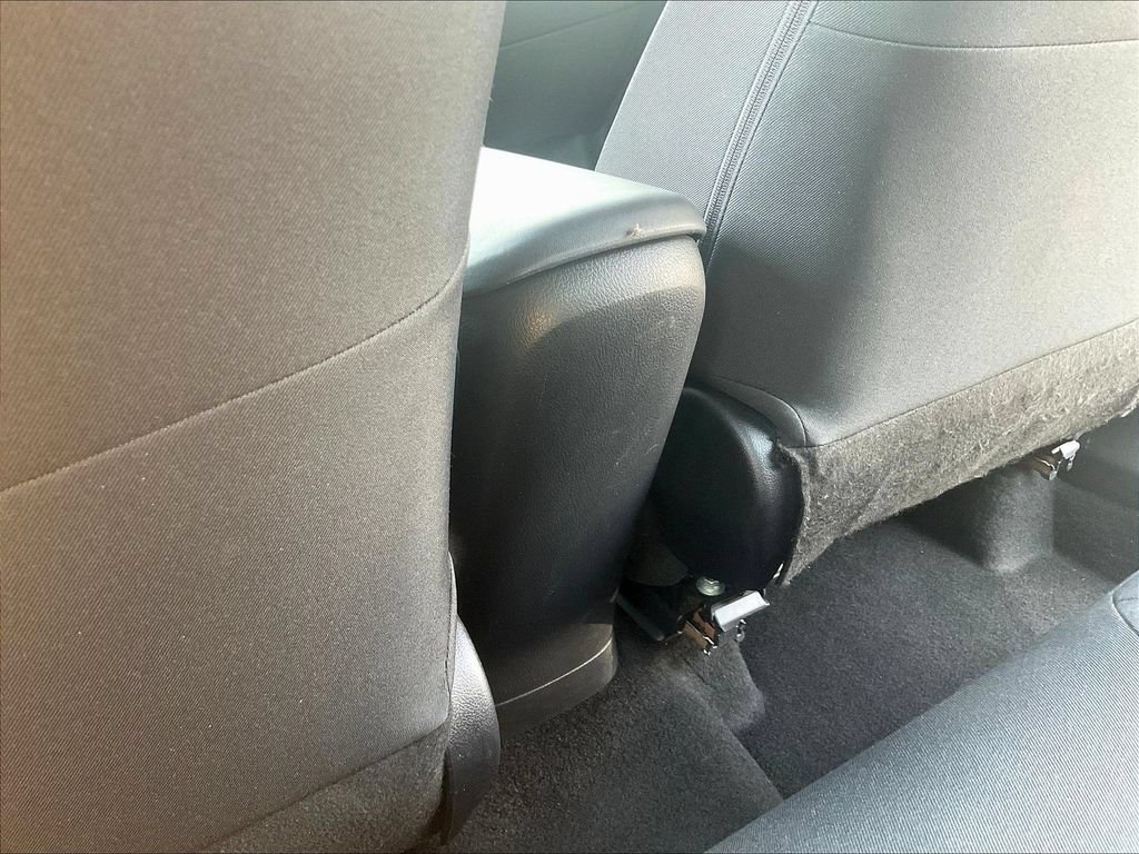 Used 2018 Toyota C-HR XLE FWD image 9