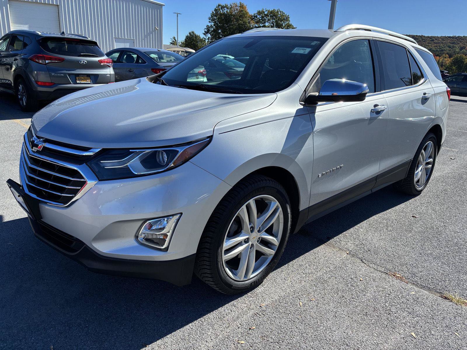 Used 2019 Chevrolet Equinox Premier FWD image 3