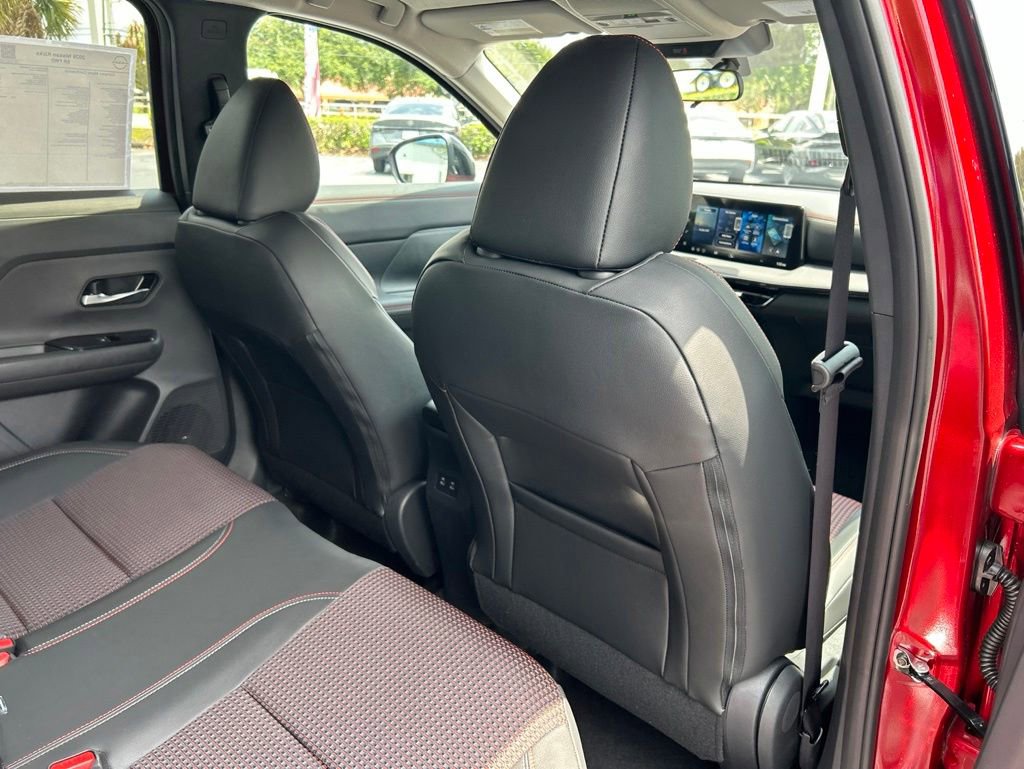 New 2026 Nissan Kicks SR FWD image 42