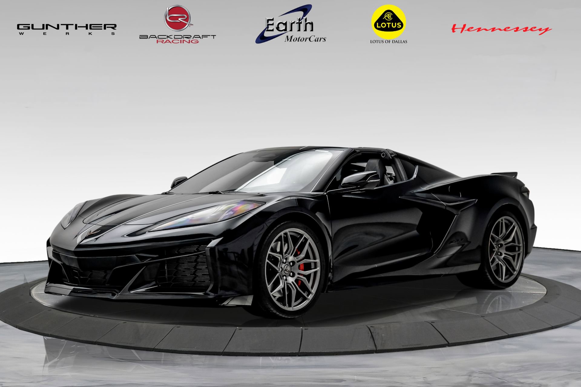 Used 2025 Chevrolet Corvette Z06 RWD image 1