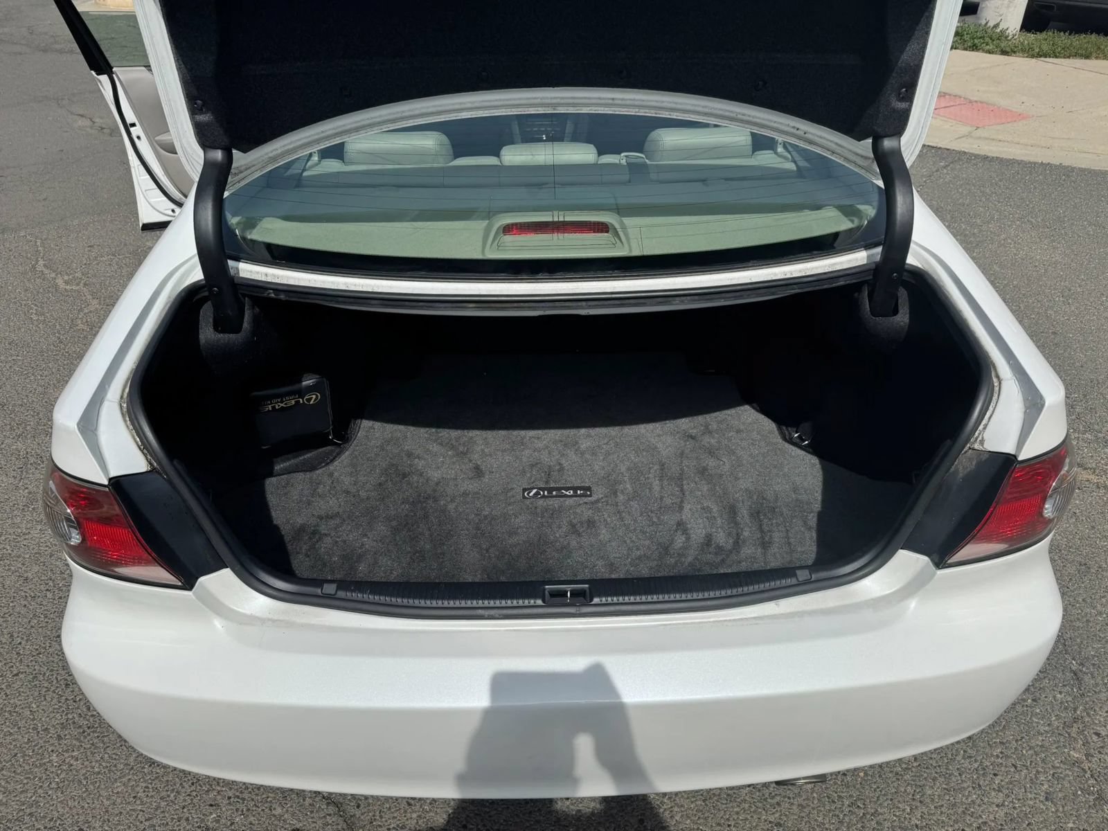 Used 2003 Lexus ES 330 w/ Premium Pkg FWD image 20