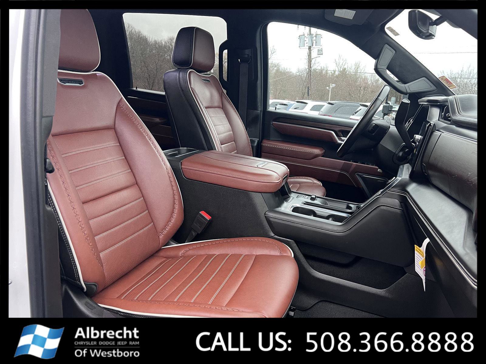 Used 2024 GMC Sierra 2500 Denali Ultimate w/ Snow Plow Prep/Camper Package image 21