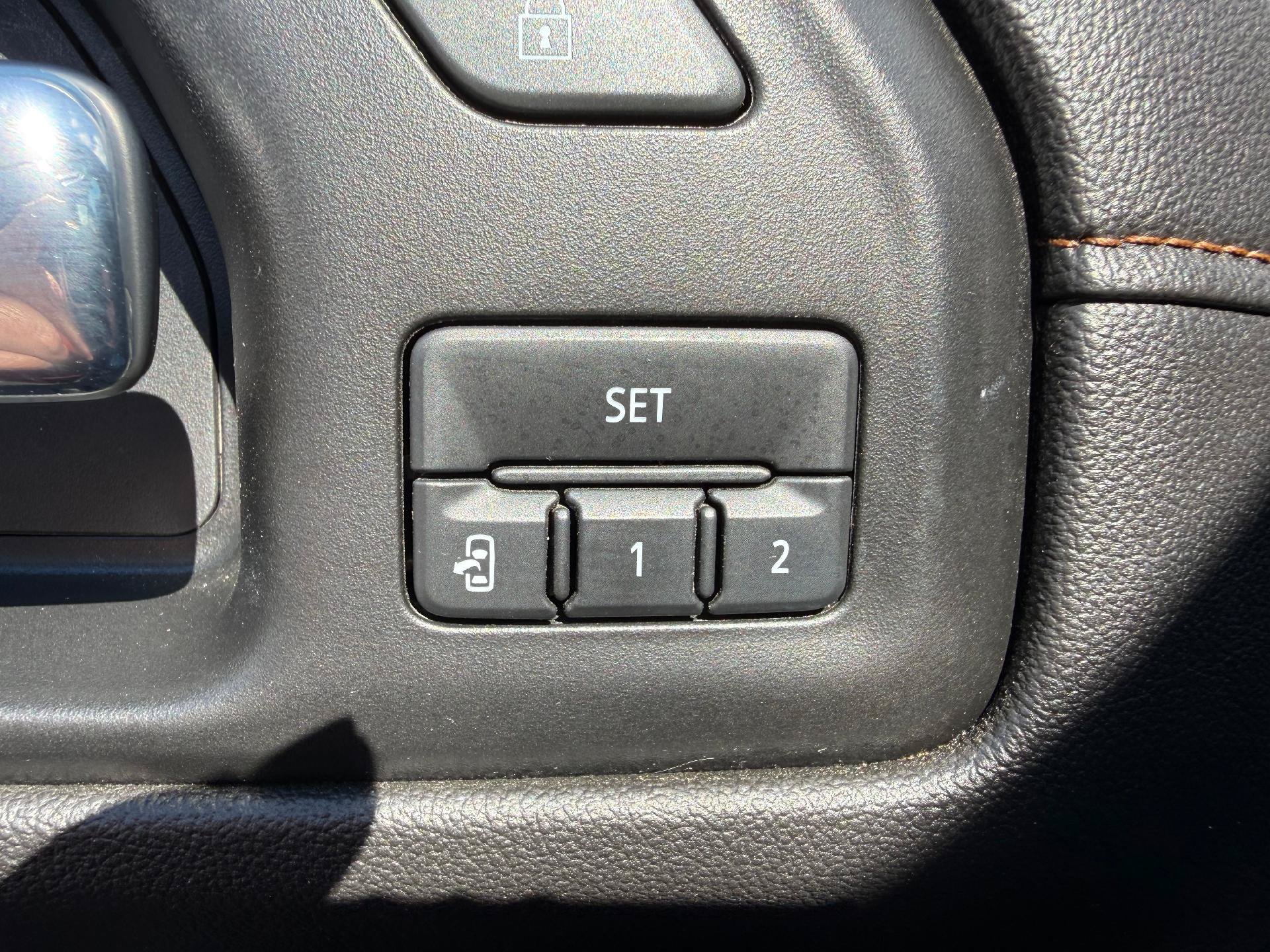 Certified 2021 GMC Sierra 1500 AT4 AWD/4WD image 17