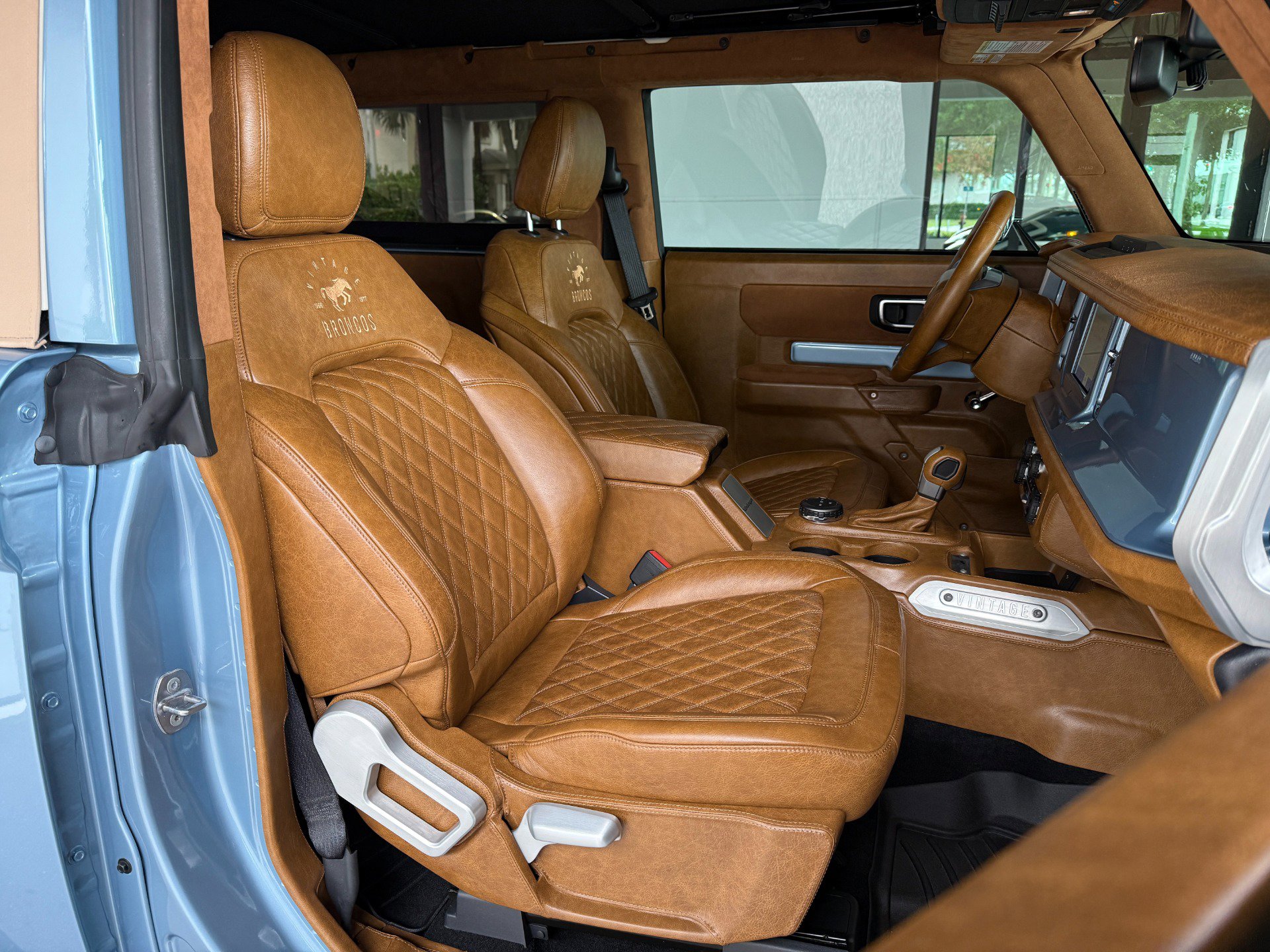 Used 2023 Ford Bronco Black Diamond image 43