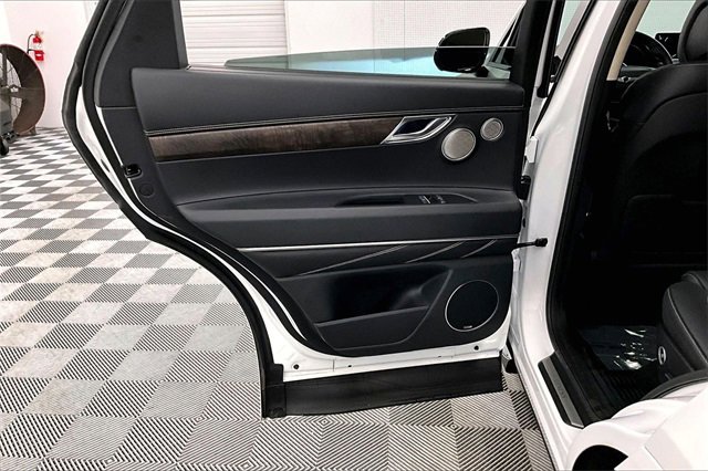 Used 2024 Genesis GV80 3.5T w/ Prestige Package image 21