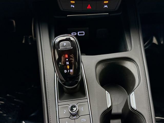 Used 2024 Cadillac XT4 Sport w/ Technology Package image 18