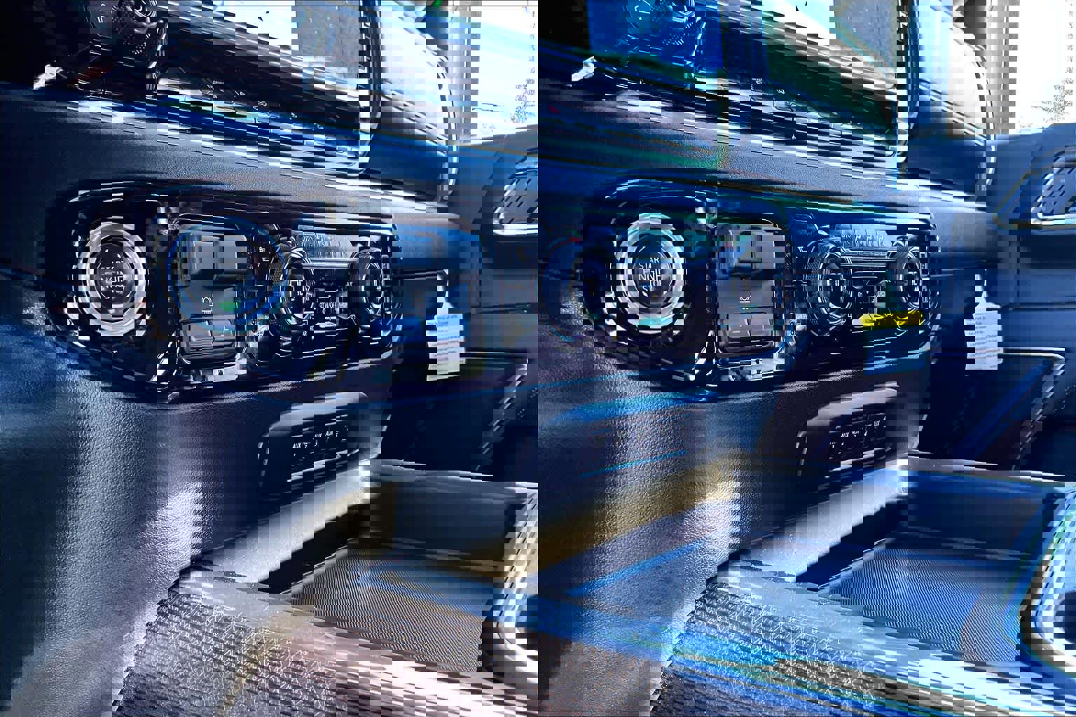 Used 2025 Chevrolet Silverado 2500 LT w/ Convenience Package image 36