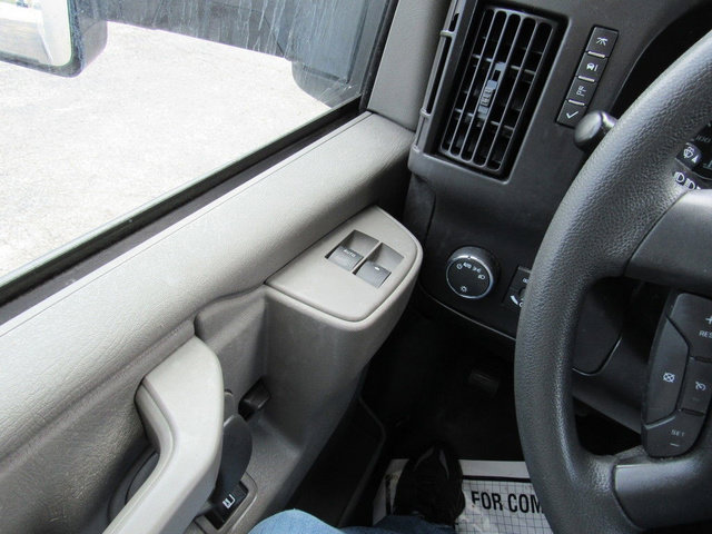 Used 2024 Chevrolet Express 3500 w/ Power Convenience Package RWD image 33