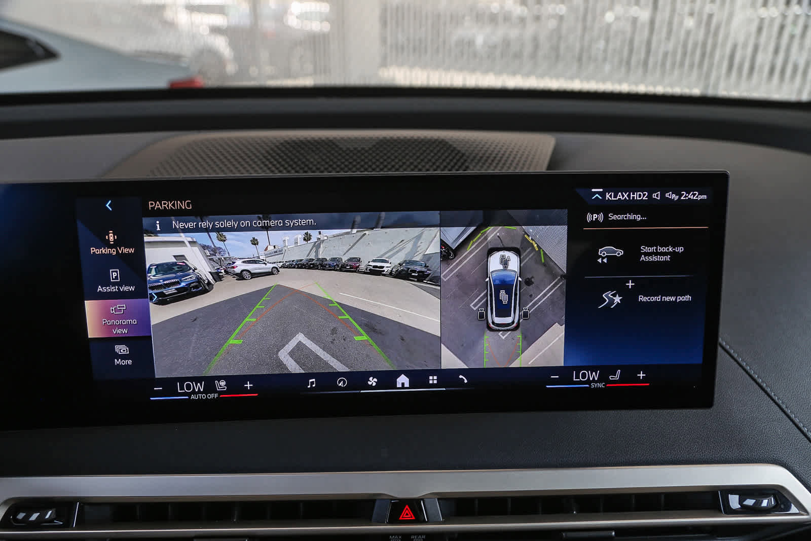 Used 2025 BMW iX xDrive50 image 20