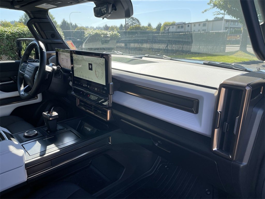 Used 2024 GMC Hummer EV 3X image 30