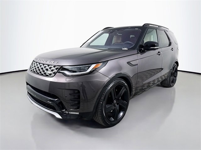 Used 2023 Land Rover Discovery Metropolitan Edition image 1