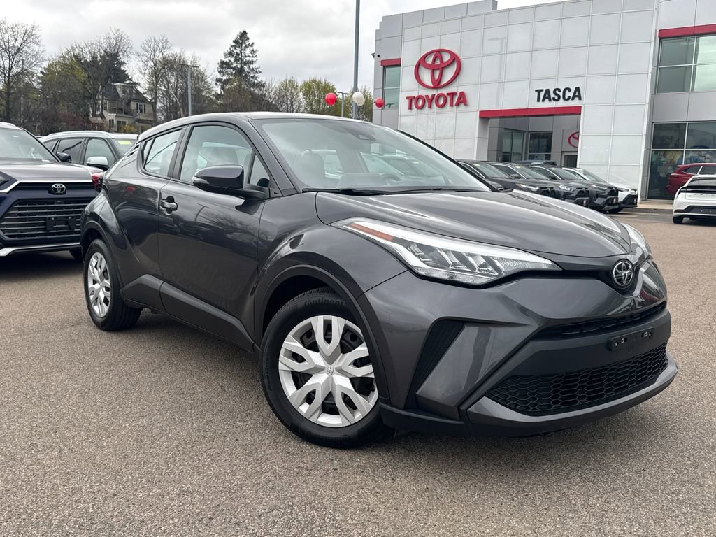 Used 2021 Toyota C-HR LE image 1
