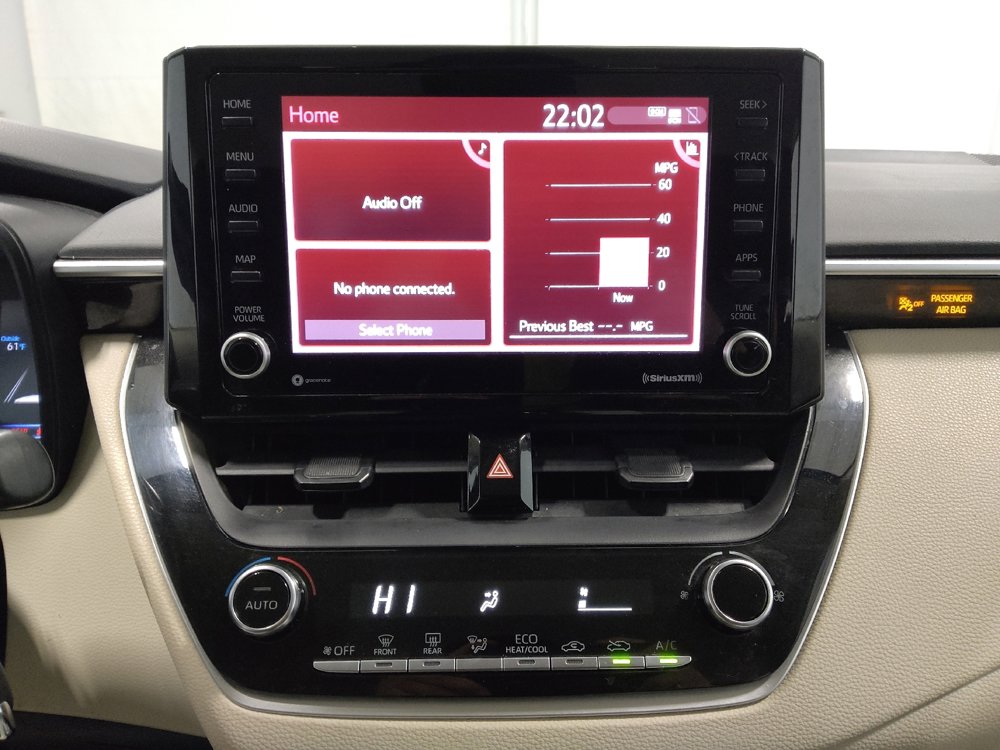 Used 2022 Toyota Corolla LE image 25