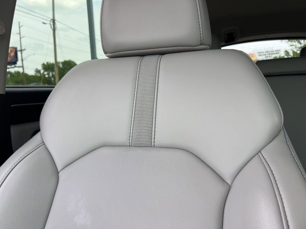 Used 2023 Honda Pilot Touring image 22