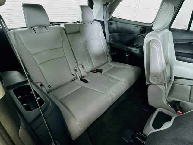 Used 2017 Honda Pilot Elite image 10